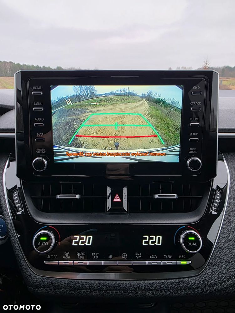 Toyota Corolla 1.8 Hybrid Comfort - 24