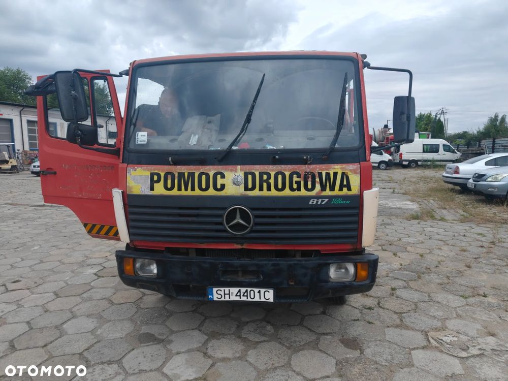 Mercedes-Benz 817 - 2