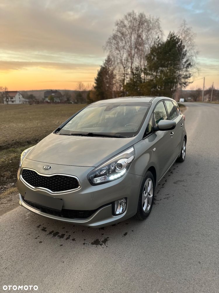 Kia Carens 1.7 CRDi M 7os EU6 - 1