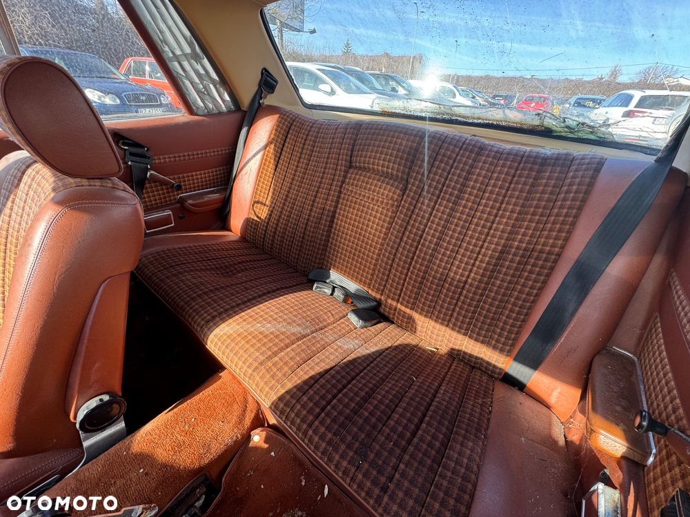 Mercedes-Benz SLC - 13