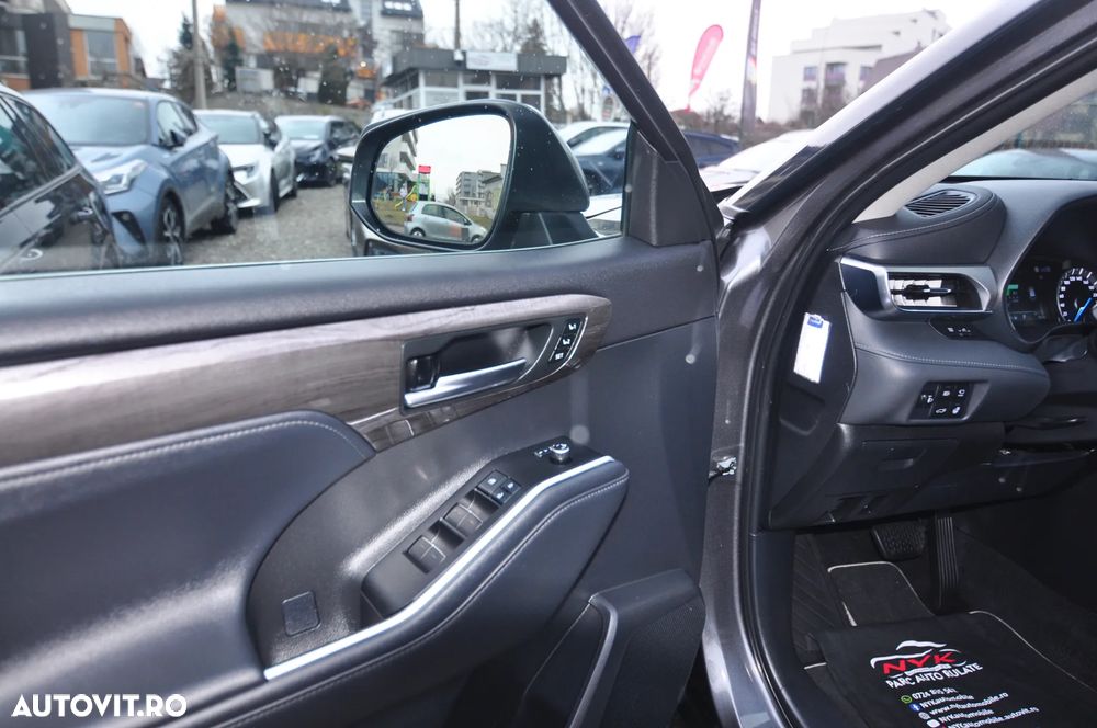 Toyota Highlander 2.5 Hybrid Executive - 16