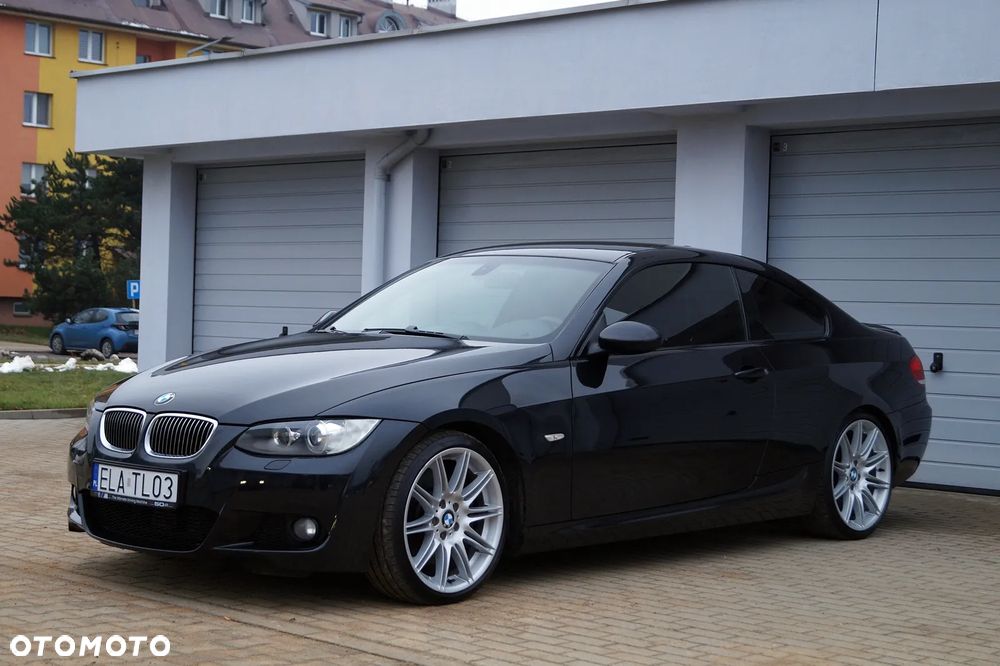 BMW Seria 3 330d M Sport Edition - 6