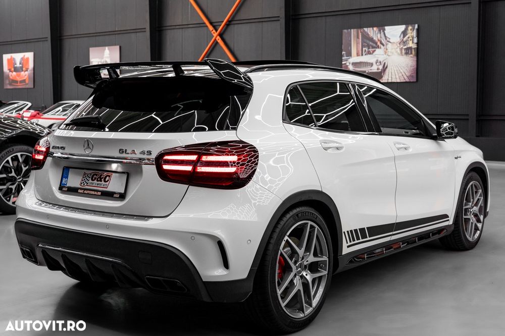 Mercedes-Benz GLA AMG 45 4Matic AMG Speedshift 7G-DCT - 26