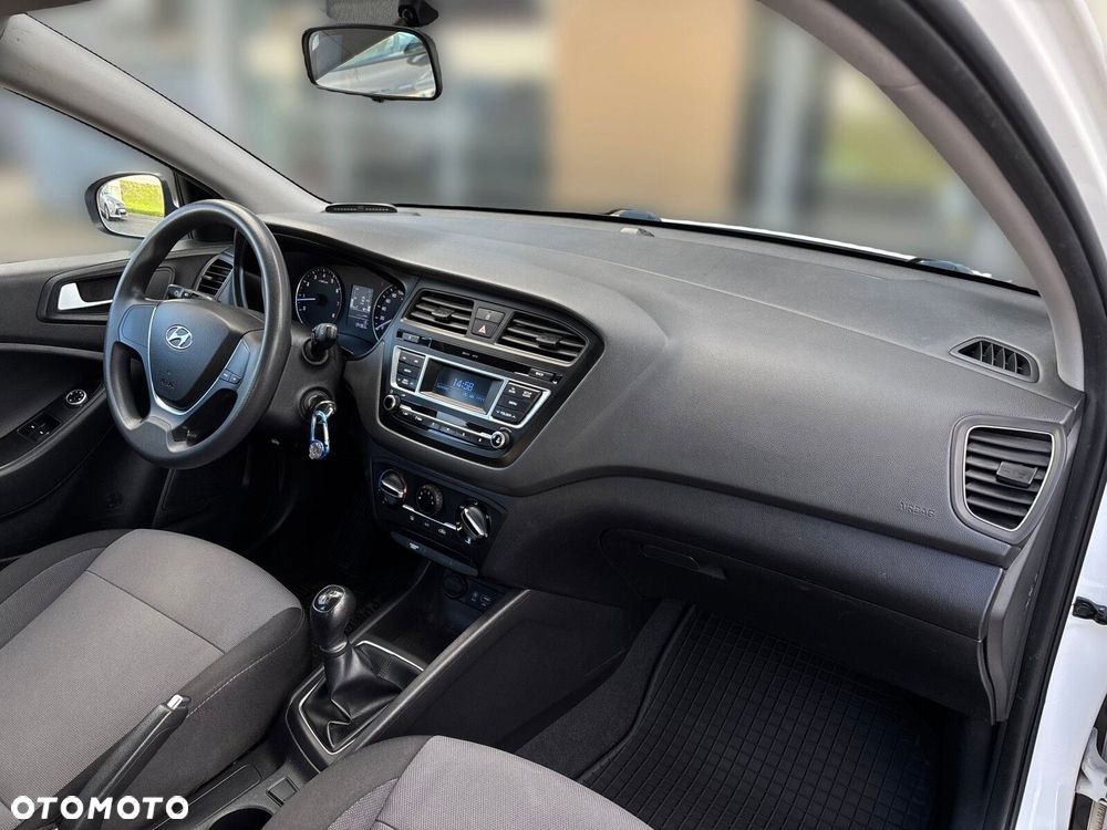 Hyundai i20 1.2 Classic Plus - 22