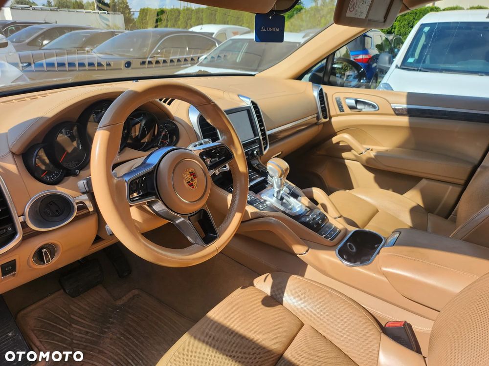 Porsche Cayenne 2014