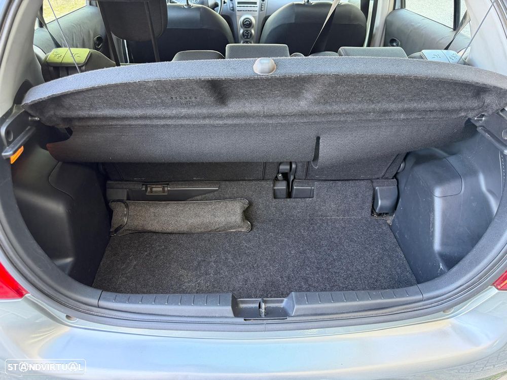 Toyota Yaris 1.0 VVT-i Sol+AC - 13