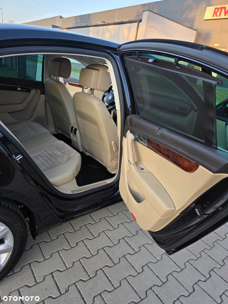 Volkswagen Passat 2.0 TSI Highline DSG - 25
