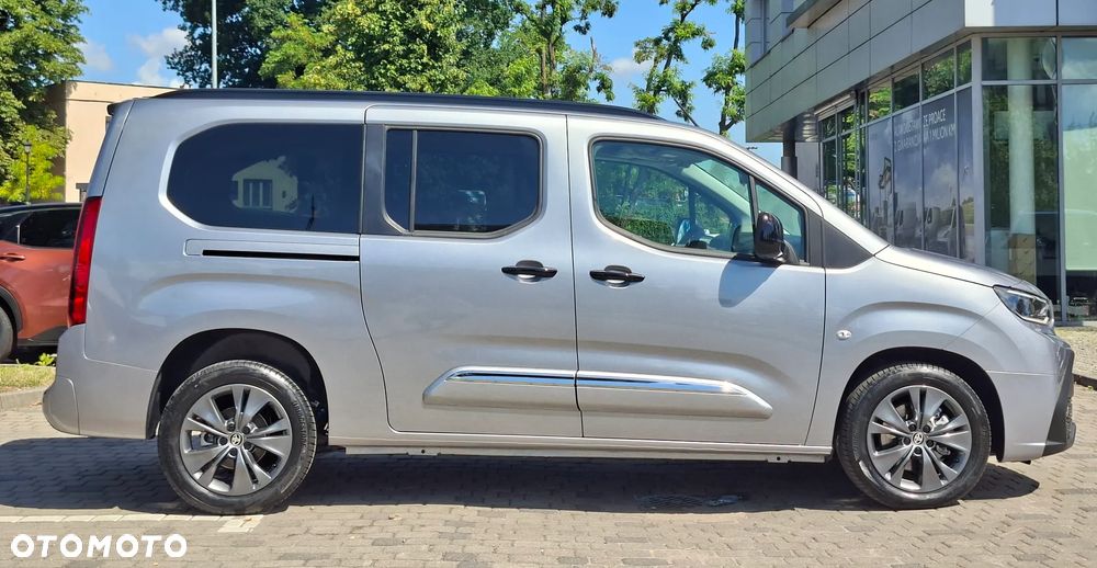 Toyota Proace City Verso Long 1.5 D-4D Family - 6