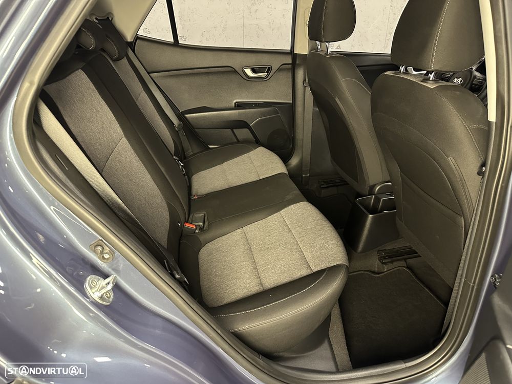Kia Stonic 1.0 T-GDI Urban - 13