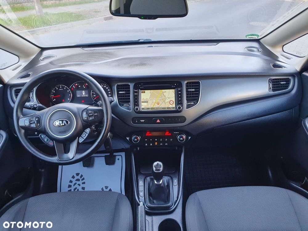 Kia Carens 1.6 GDI Attract - 9