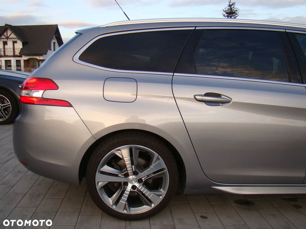 Peugeot 308 BlueHDi 180 EAT6 GT - 12