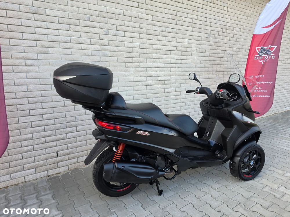 Piaggio MP-3 - 4