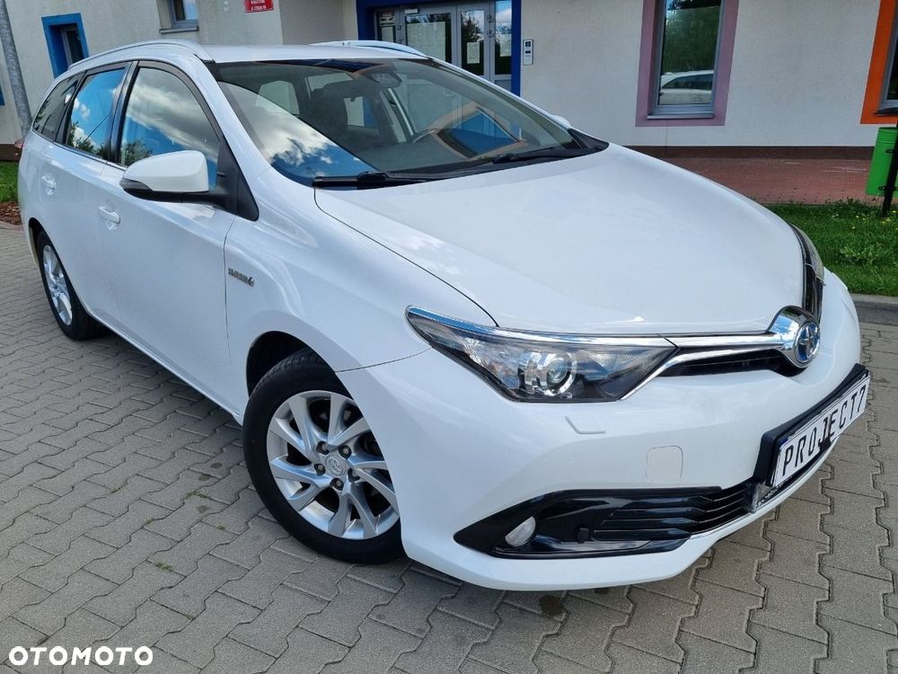Toyota Auris 1.8 HSD Prestige NAVI - 35