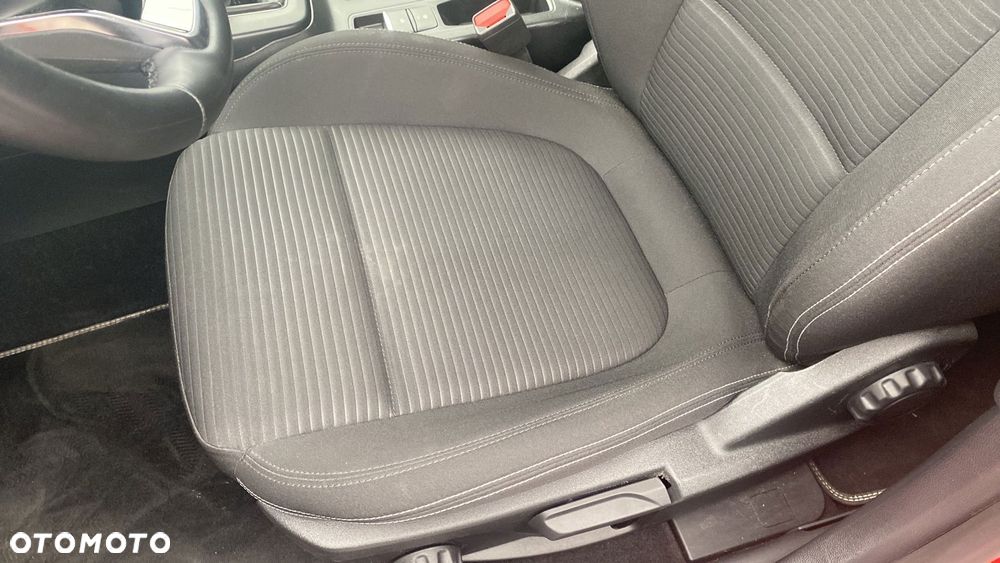 Ford Focus 1.0 EcoBoost mHEV Titanium X - 17