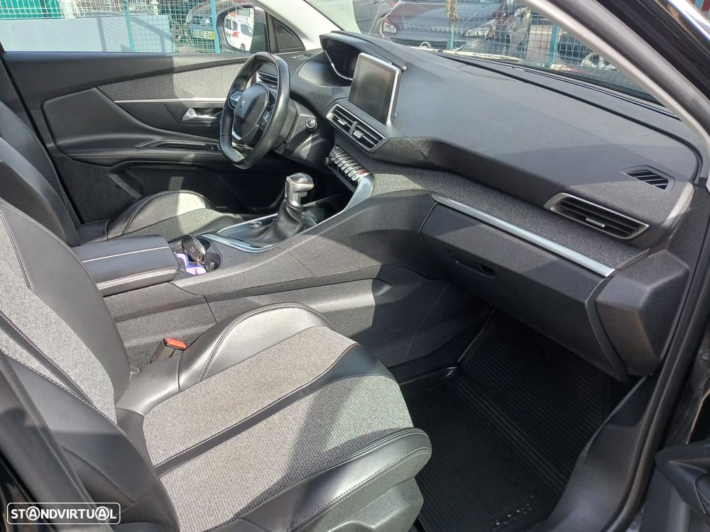 Peugeot 3008 1.5 BlueHDi Allure - 25