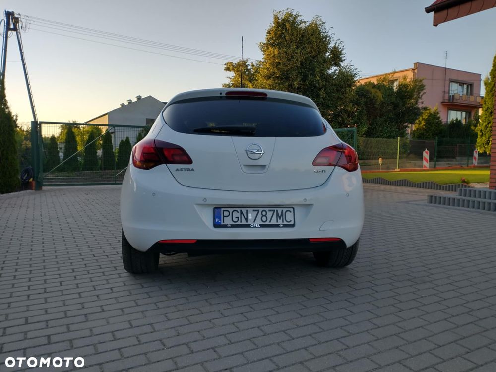 Opel Astra 1.7 CDTI Edition - 4