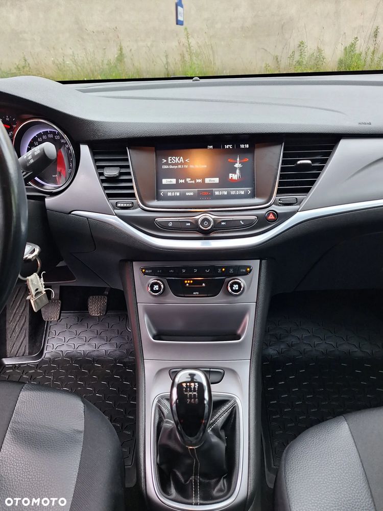 Opel Astra 1.4 T Enjoy - 11