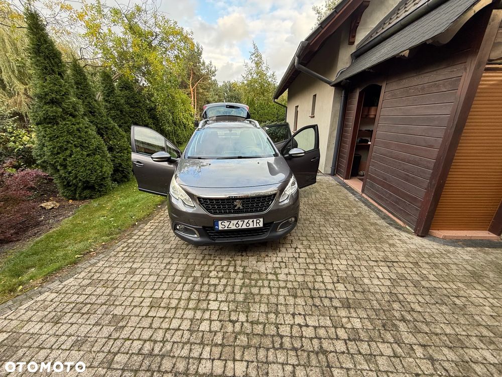 Peugeot 2008 1.2 Pure Tech Active S&S - 9