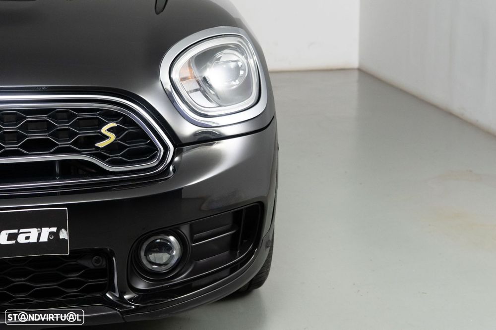 MINI Countryman Cooper SE ALL4 Auto - 17