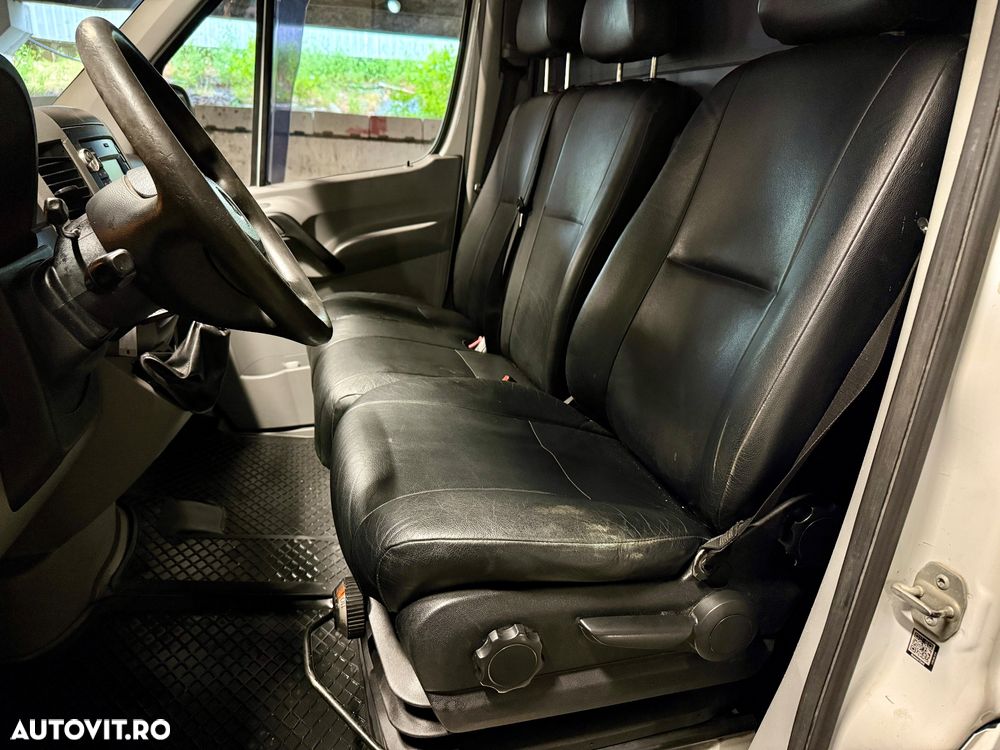 Mercedes-Benz Sprinter - 10