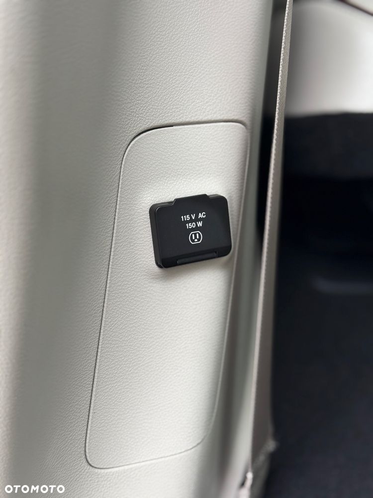 Chrysler Pacifica - 22