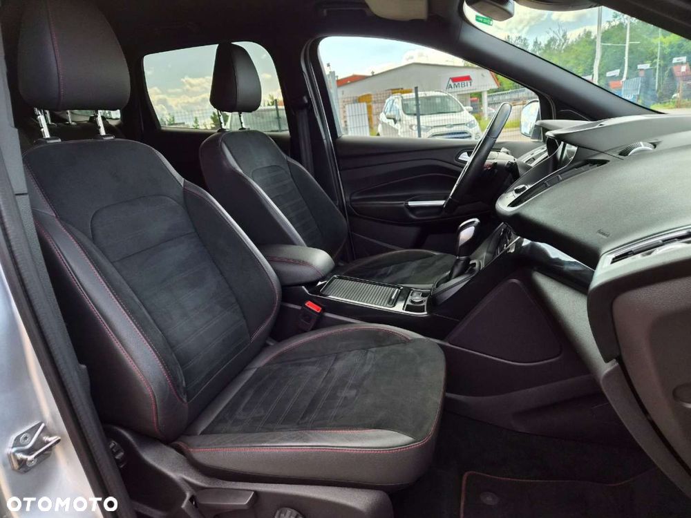 Ford Kuga 2.0 TDCi AWD ST-Line - 28