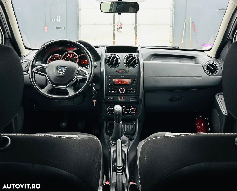 Dacia Duster SCe 115 4x2 Laureate - 7