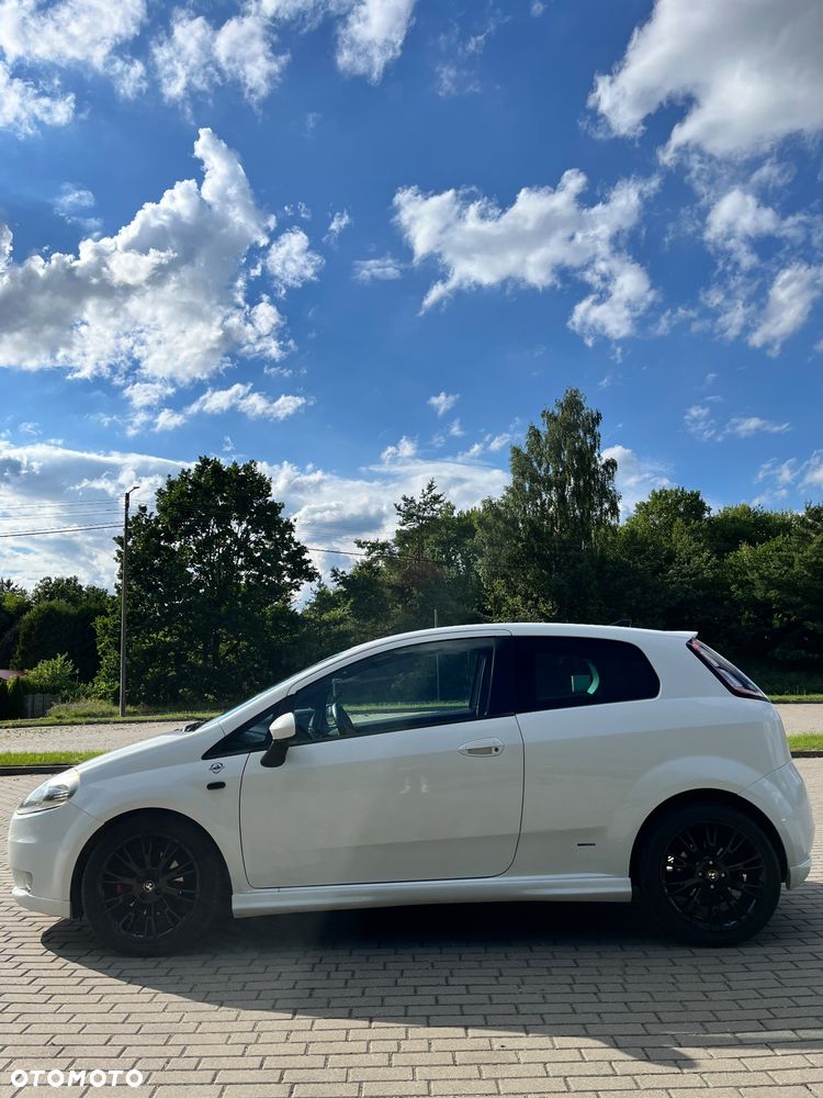 Fiat Grande Punto - 8