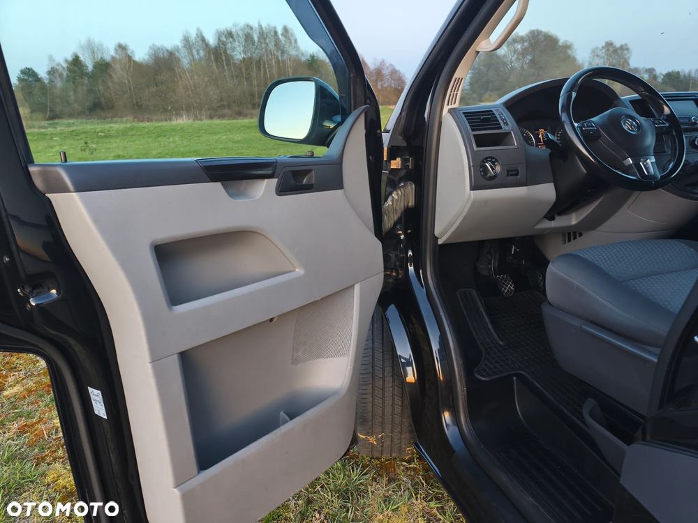 Volkswagen Transporter - 28