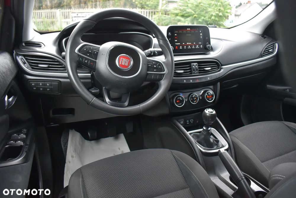 Fiat Tipo 1.4 T-Jet 16v S-Design - 29