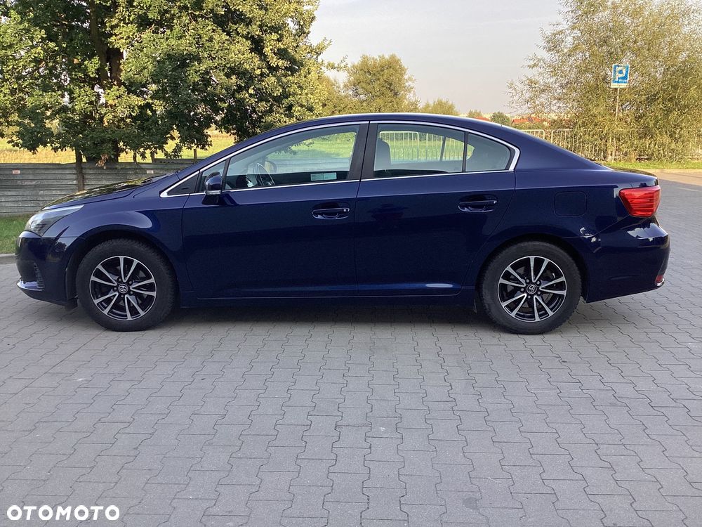 Toyota Avensis 2.0 D-4D Active - 5