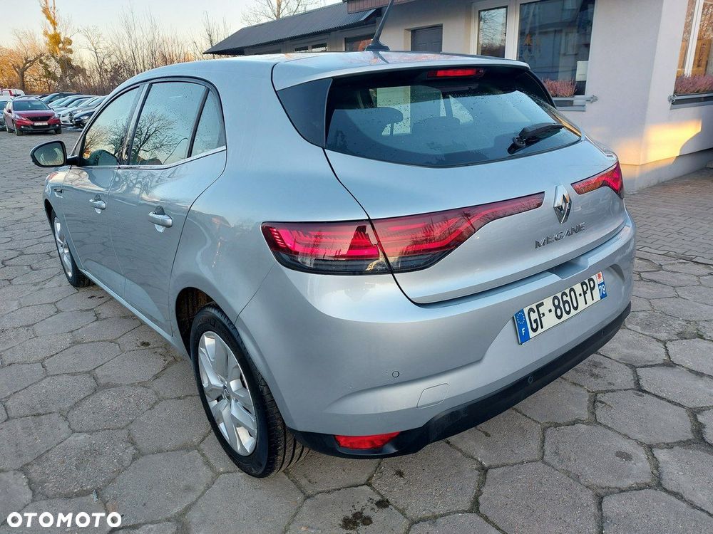 Renault Megane 1.5 Blue dCi Intens - 7