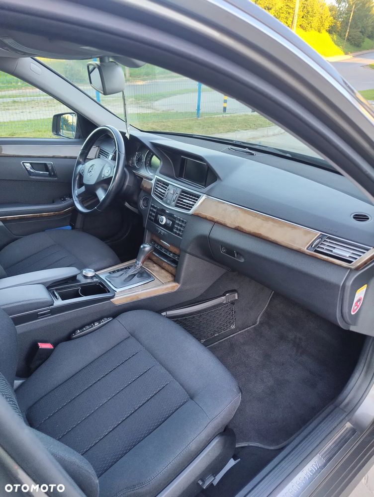 Mercedes-Benz Klasa E 250 CDI DPF BlueEFFICIENCY Automatik Elegance - 14