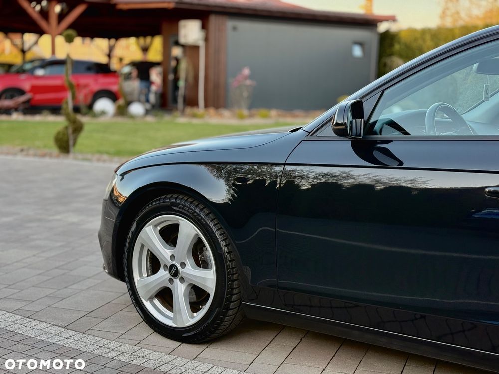 Audi A4 Avant 2.0 TDI DPF Attraction - 4