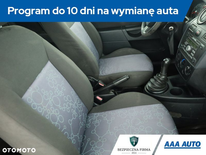Ford Fiesta - 8