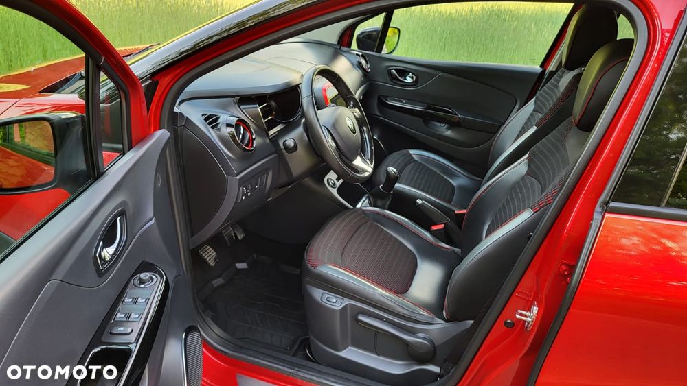 Renault Captur 0.9 Energy TCe Helly Hansen - 25