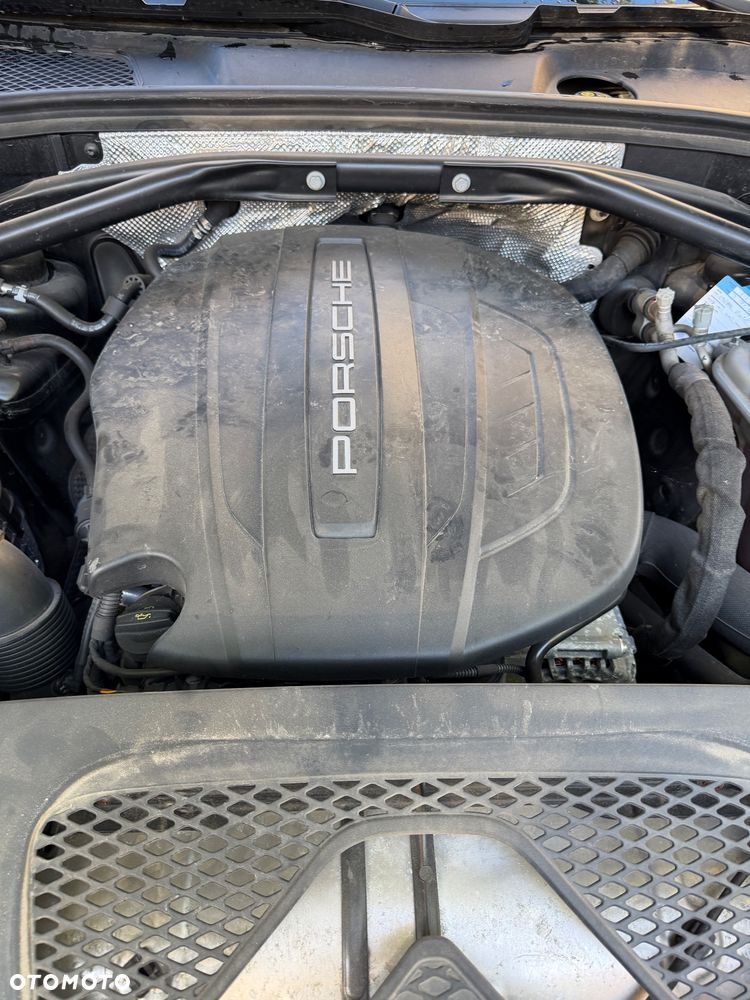 Porsche Macan Standard - 30
