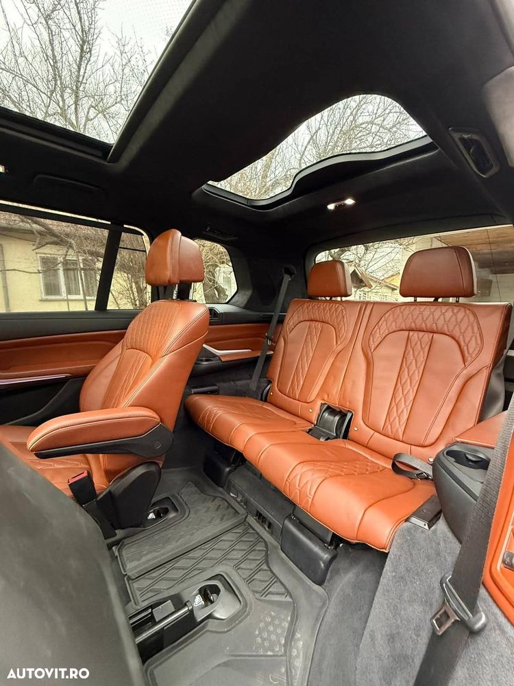 BMW X7 xDrive40i - 7