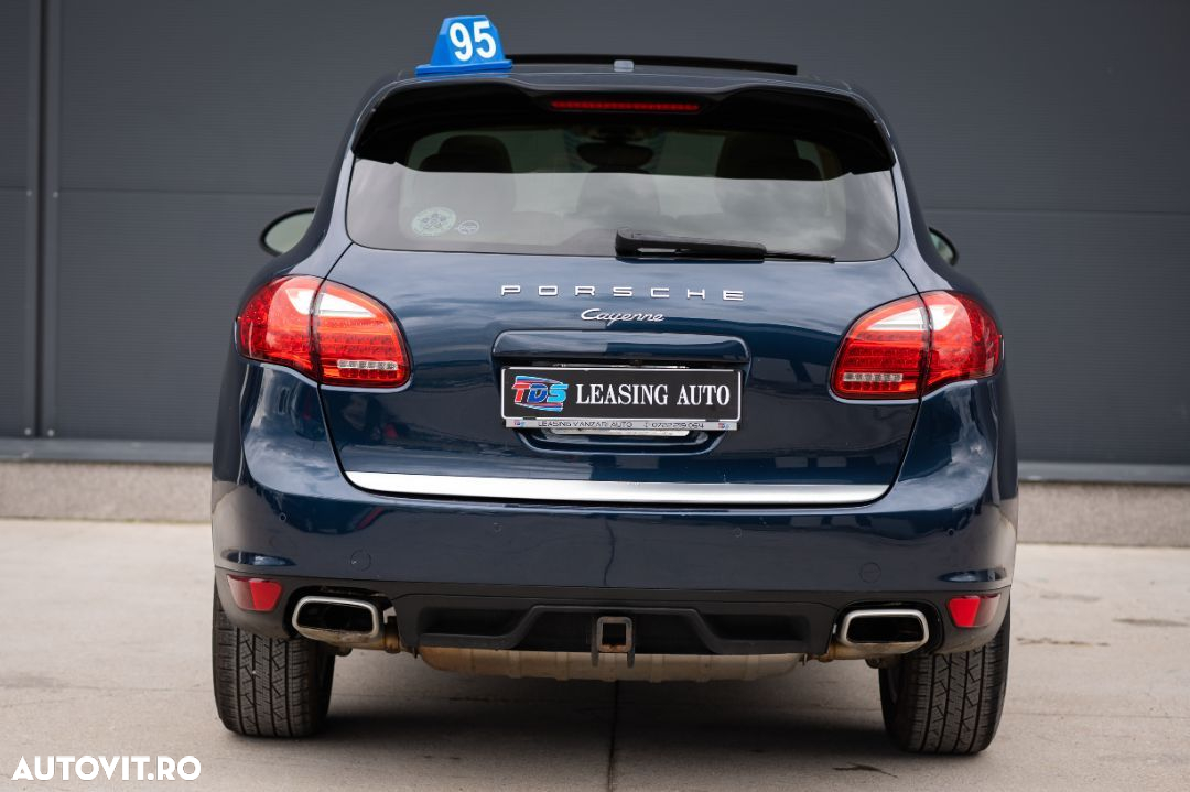 Porsche Cayenne Diesel Tiptronic S - 5