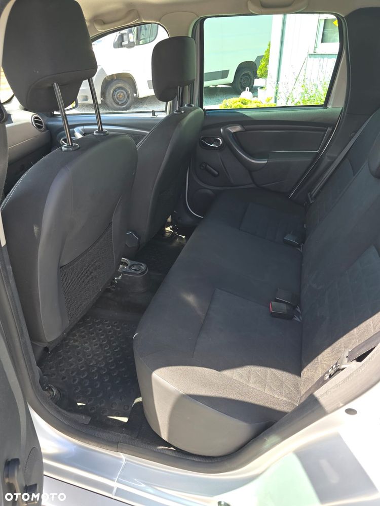 Dacia Duster 1.6 Blackstorm - 7