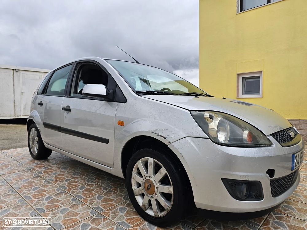 Ford Fiesta - 7