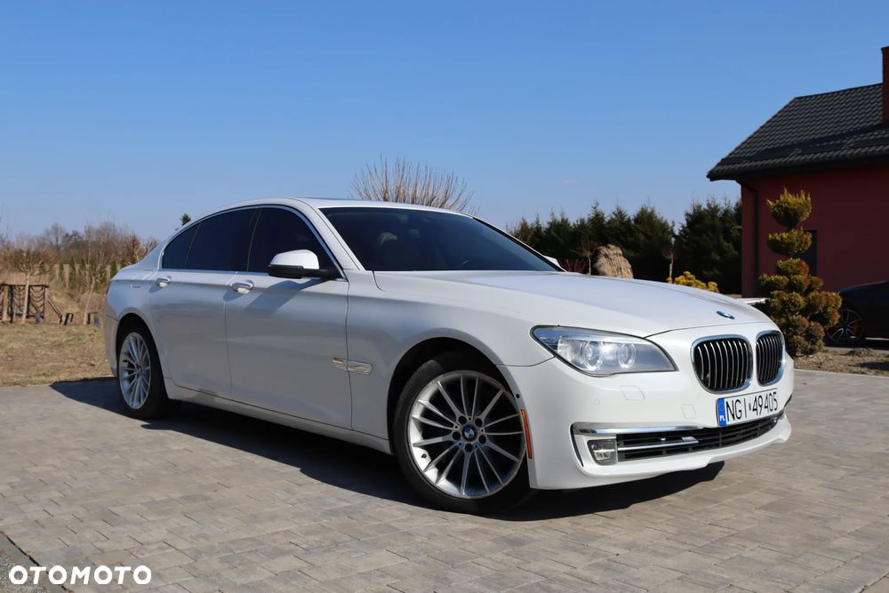 BMW Seria 7 750Li - 11