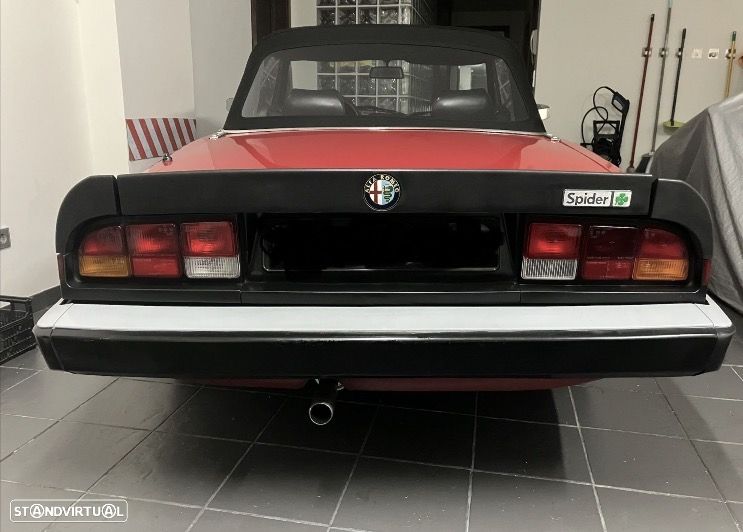 Alfa Romeo Spider 1.6 - 12