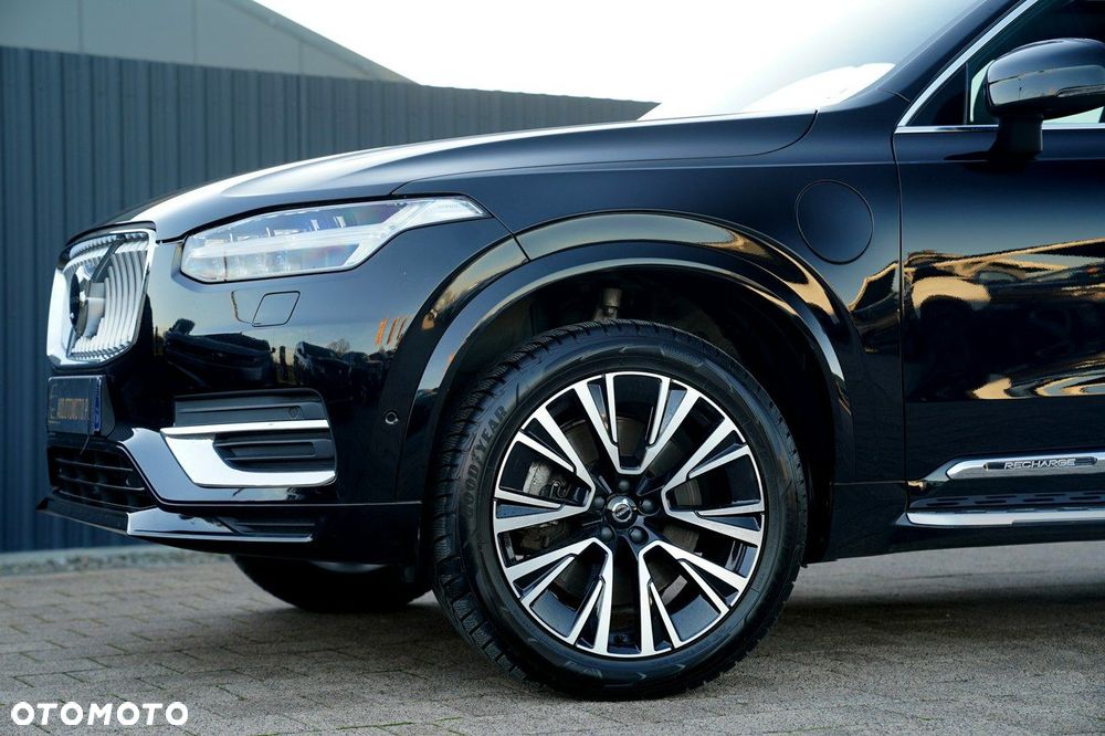 Volvo XC 90 - 9