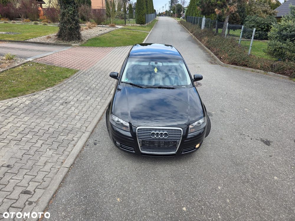 Audi A3 Sportback 2.0 FSI Ambiente - 32