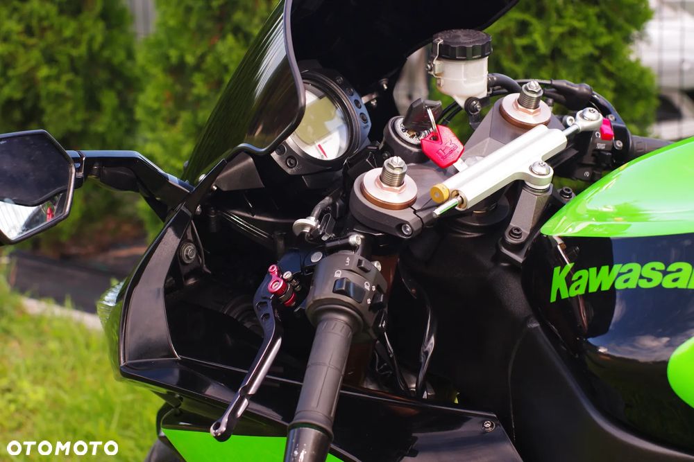 Kawasaki ZX - 32