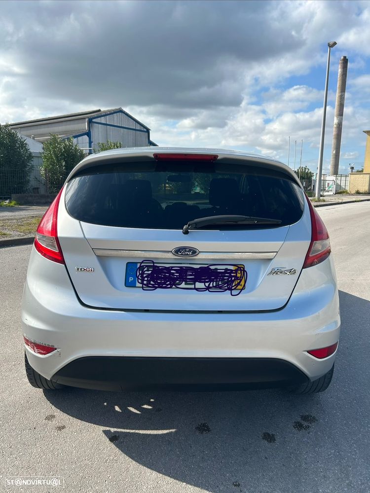 Ford Fiesta - 4