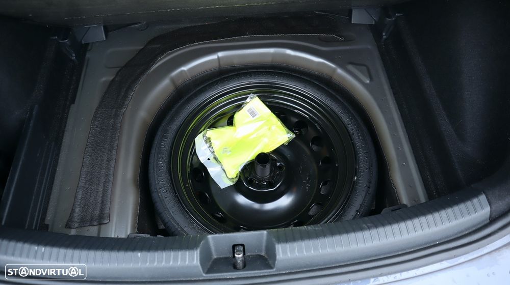 VW Taigo 1.0 TSI Urban DSG - 56