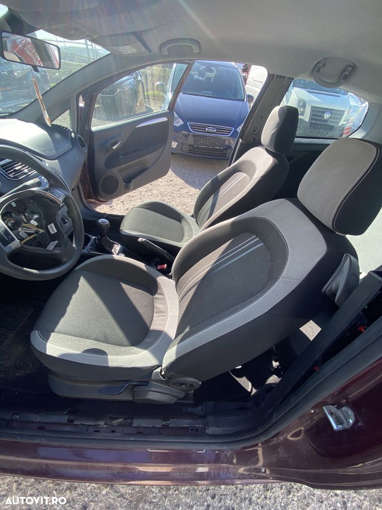 Dezmembrez piese Fiat Grande Punto 2011 - 6