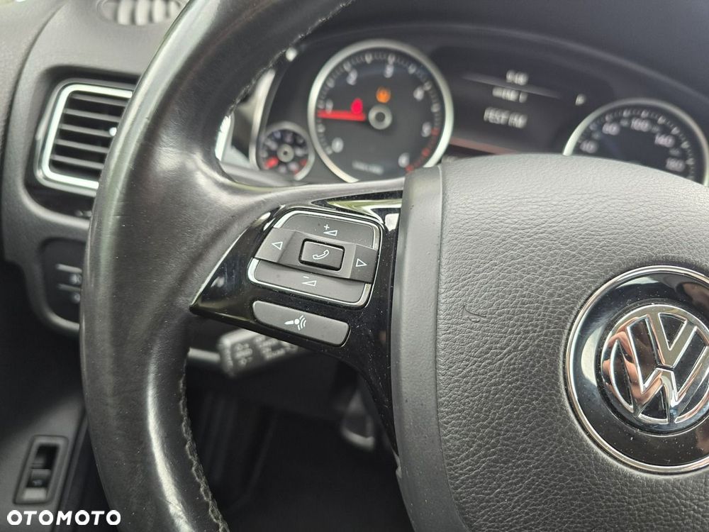 Volkswagen Touareg 3.0 V6 TDI BMT Business Line - 15